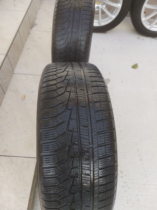 Vând set jante cu anvelope M+S 215/55 R17