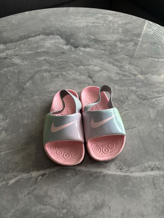 Сандали и маратонки Nike Revolution, Biomechanics