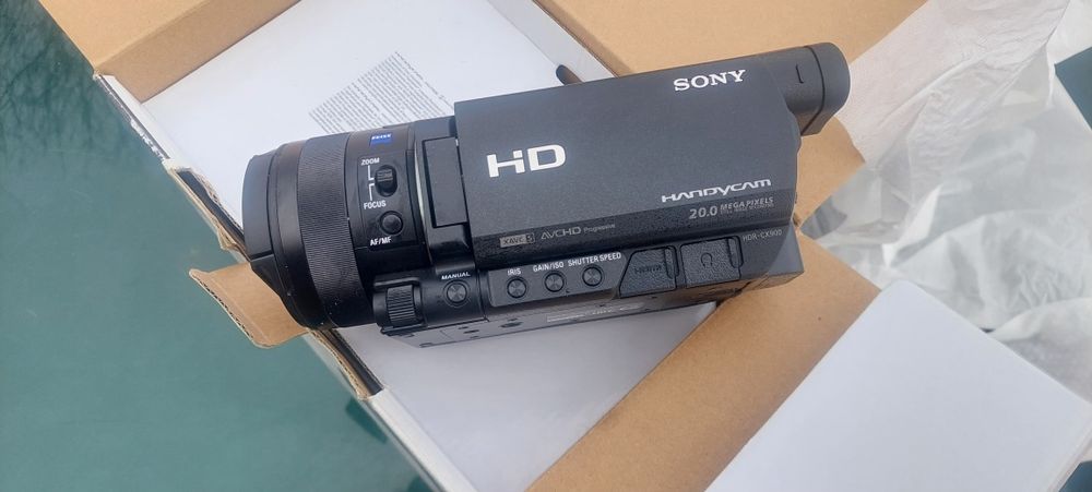 Cameră Sony CX 900E