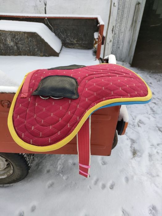 Продам новое седло бабочка