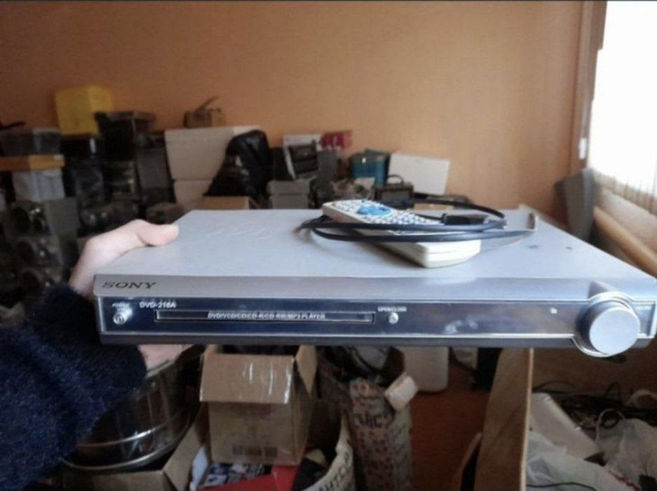 DVD SONY sotiladi