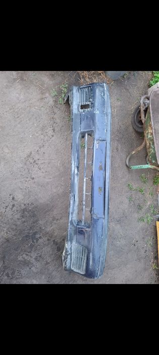Продам передний бампер Ниссан примера п10