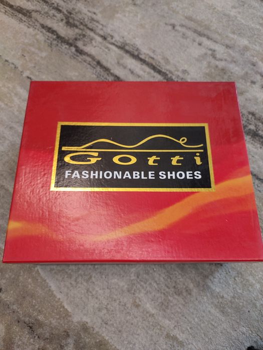 Туфли  женские, 38 размер