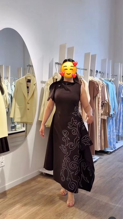 Продам платье Казахстанского бренда