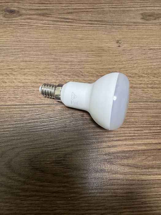 Осветително тяло с три лампи