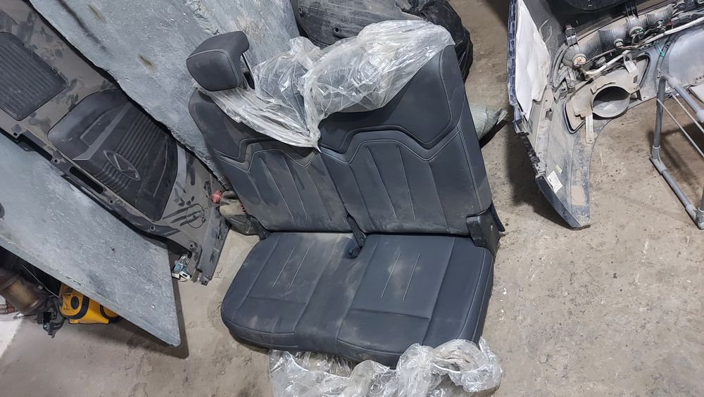 Комплект сидений новые