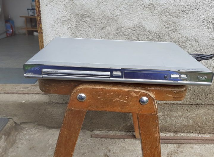 DVD Philips culoare argintiu