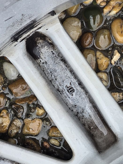 Перфектни джанти  S Line Audi Volkswagen с нови  гуми 225/45/17