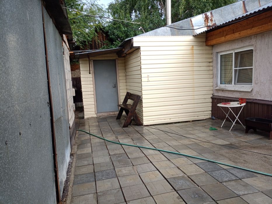 Дом в центре города.