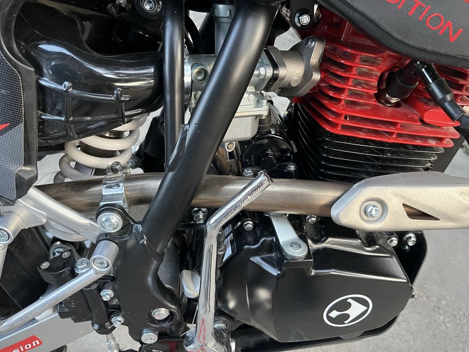 Продавам мотор Barton nxt 150