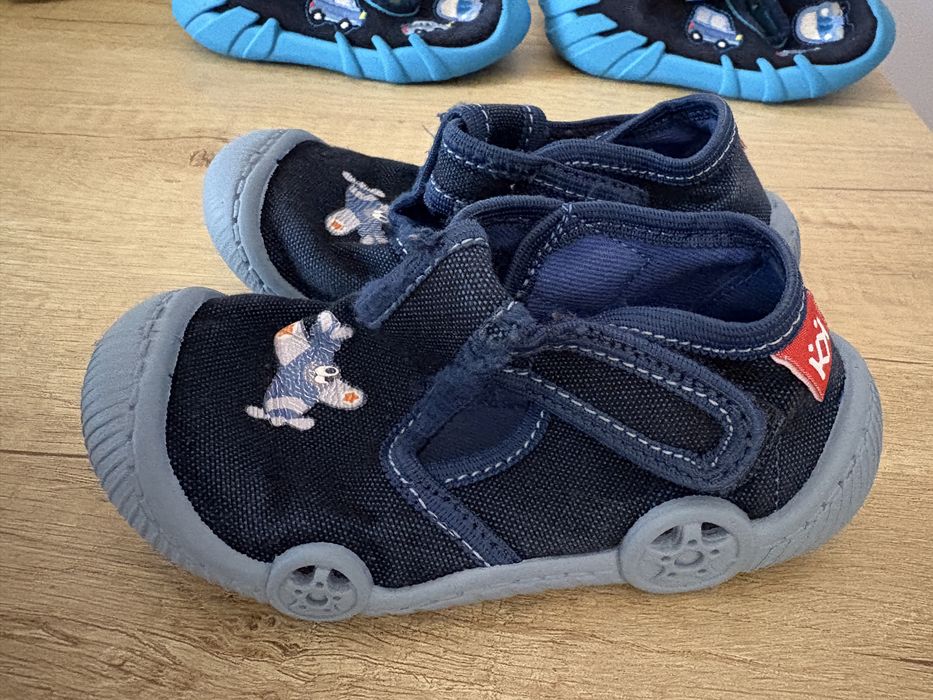 Детски пантофи за момче