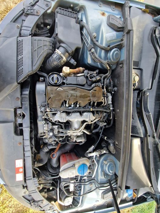 Motor 2.0 tdi caga. Audi A4 b8 . Injectoare pompa Rampa