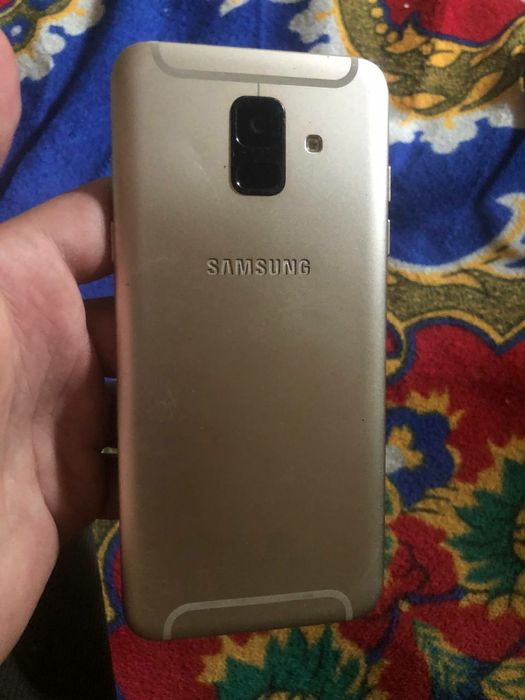 Samsung A6     32 gb