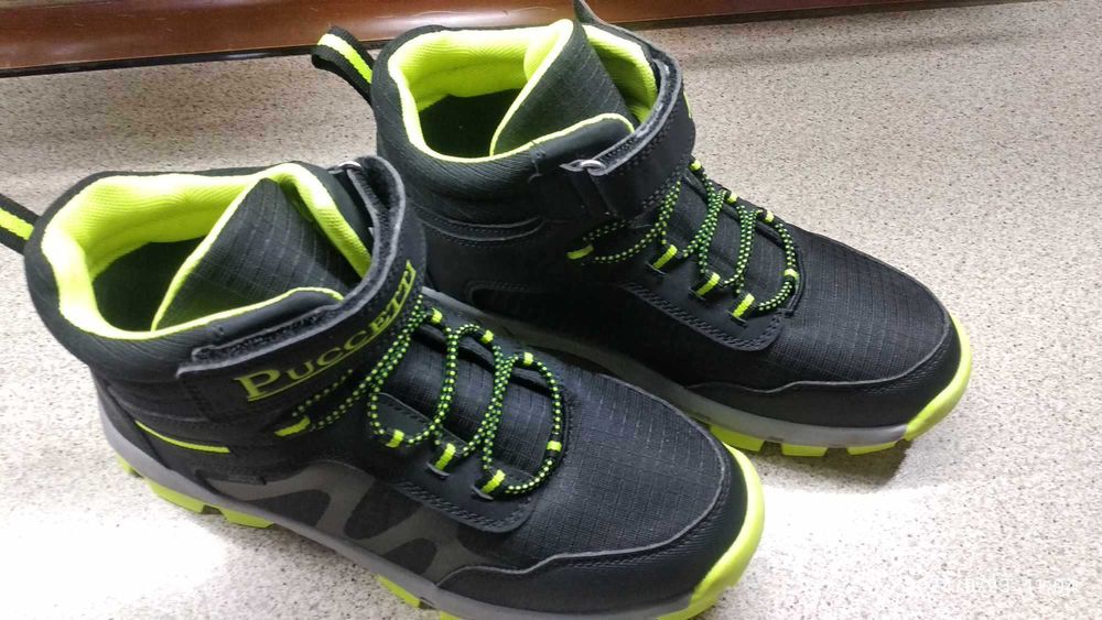 Зимни водозащитени ОБУВКИ/боти/ 39 номер НОВИ