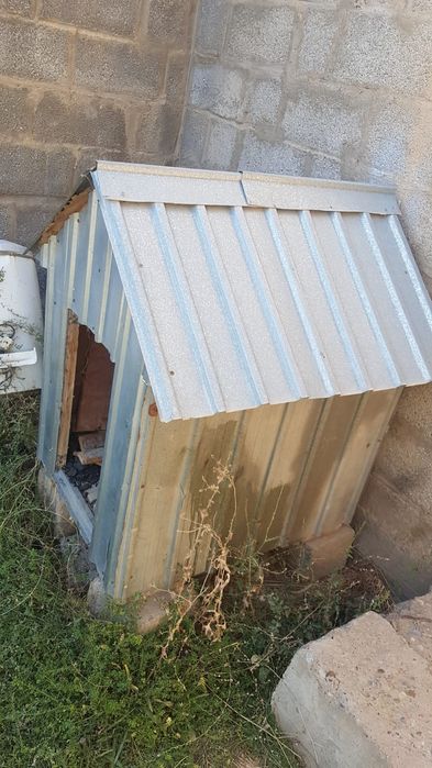 Домик для собак хороший