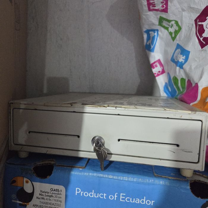 Кантар везна и касов апарат