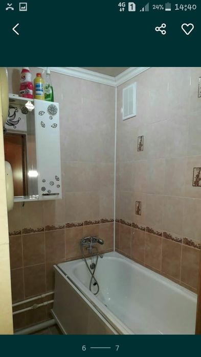 Есть нагреватель воды.