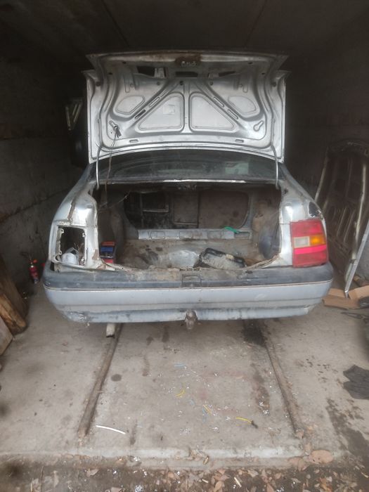 Продам Опель вектра а 1.8