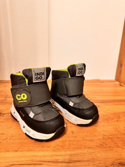 Напишите на ватсап.Детские зимние ботинки Indigo Kids, тёплые