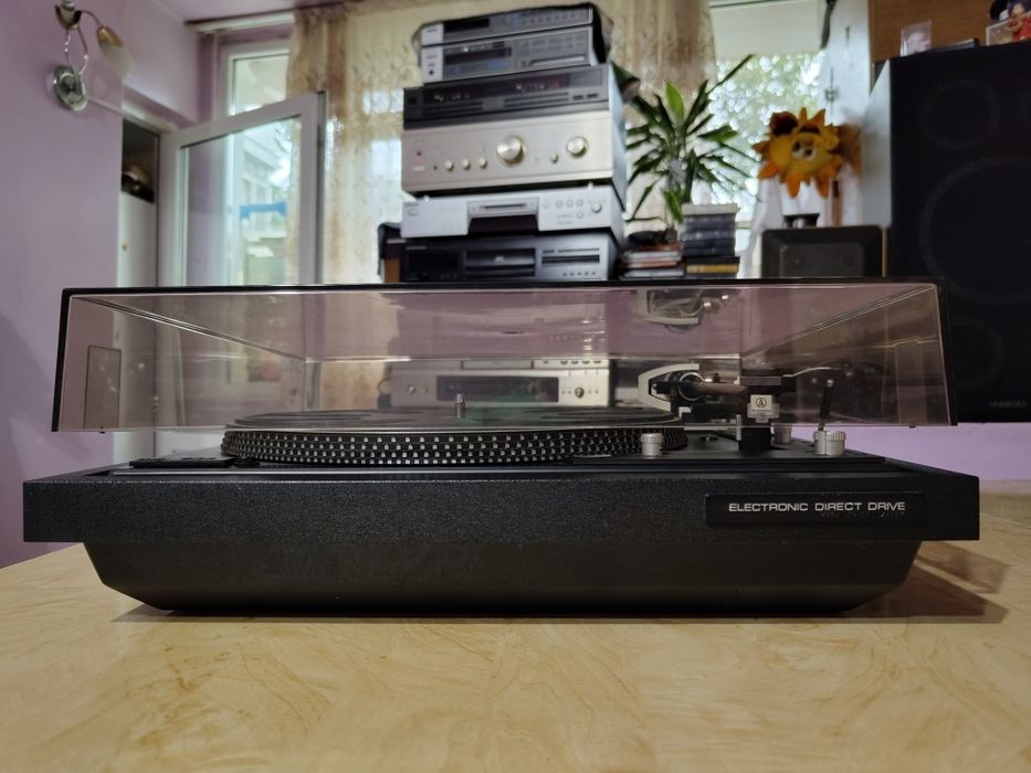 Pick-up Dual 704 direct drive electronic