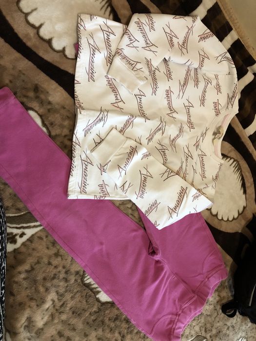 Продается костюм.