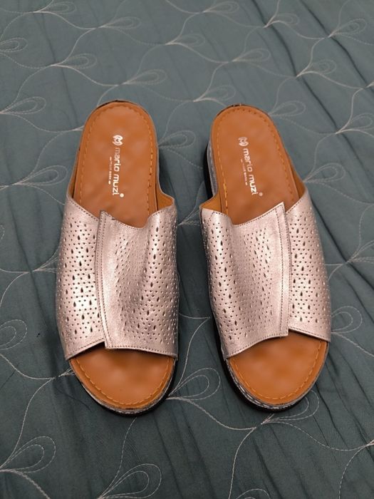 Женские кожаные шлёпанцы / мюли Mario Muzi