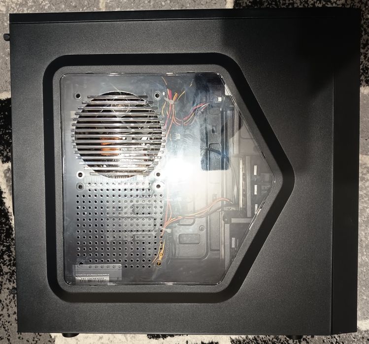 Настолен геймърски компютър PC GeFors 7400 GAMING