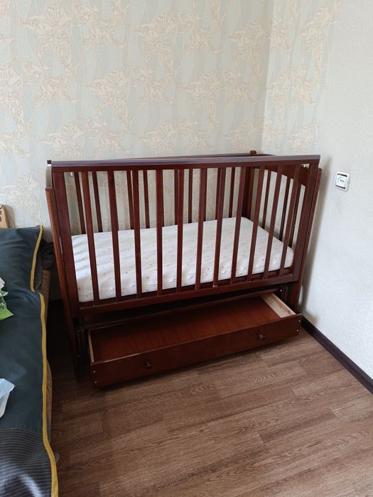 Продам манеж и коляску