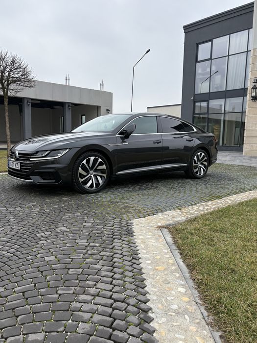 Volkswagen Arteon R Line