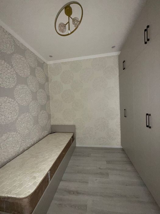 Продается квартира 2 спальняя с ремонтом в центре Самарканда