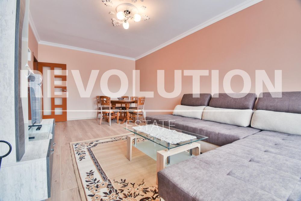 Дава се под наем Двустаен апартамент в София, Младост 3 - 75 кв.м за 600 € - Снимка #1