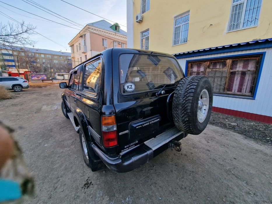 Продам автомашину Land Cruiser