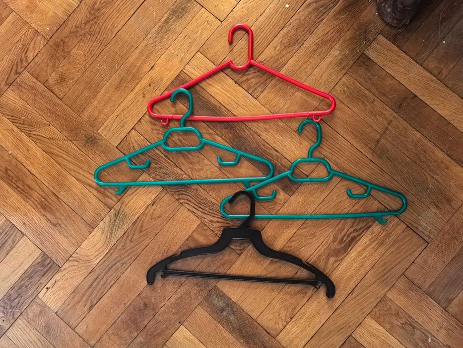 Umerașe in stare foarte bună 1 leu/buc.