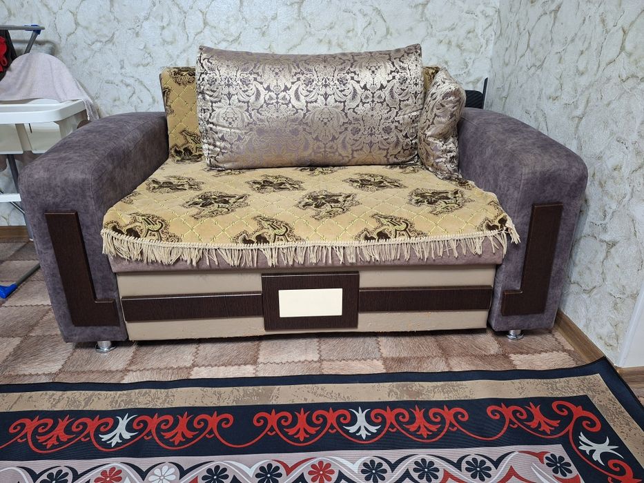 Продам диван б/у