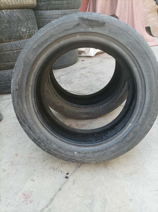 Шины DUNLOP 2 штуки