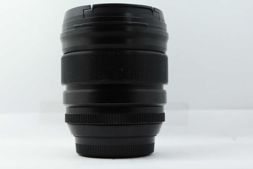Obiectiv Fujifilm XF 16mm f/1.4 R WR, în stare excelentă