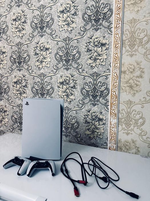 Sony Playstation 5+2 Геймпада