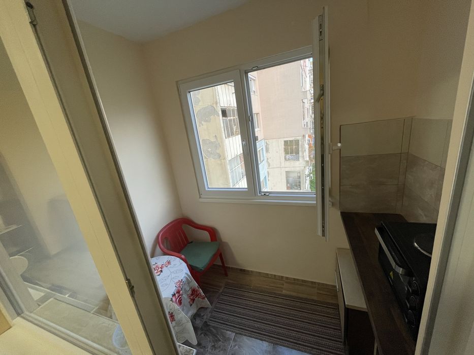 Дава се под наем Едностаен апартамент в Пловдив, Тракия - 40 кв.м за 255 € - Снимка #2