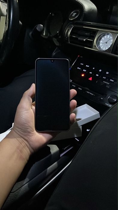 Новый samsung A17, самсунг А17