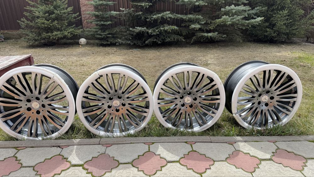 Продам диски на Mercedes Benz