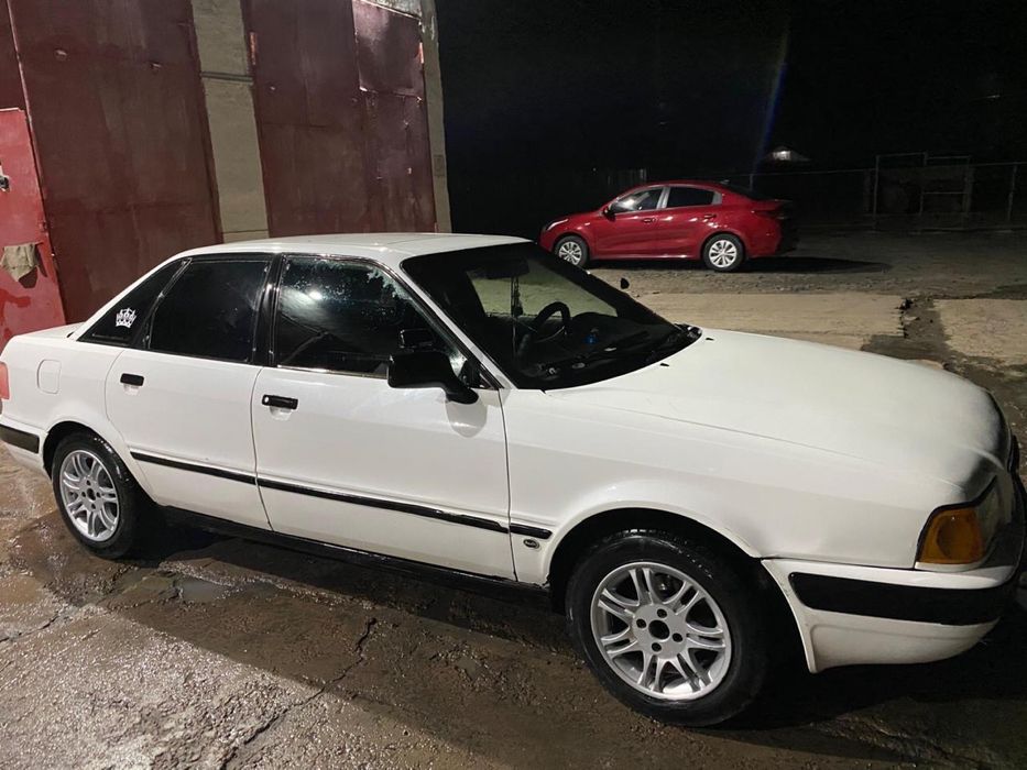 Audi B4 продаю.