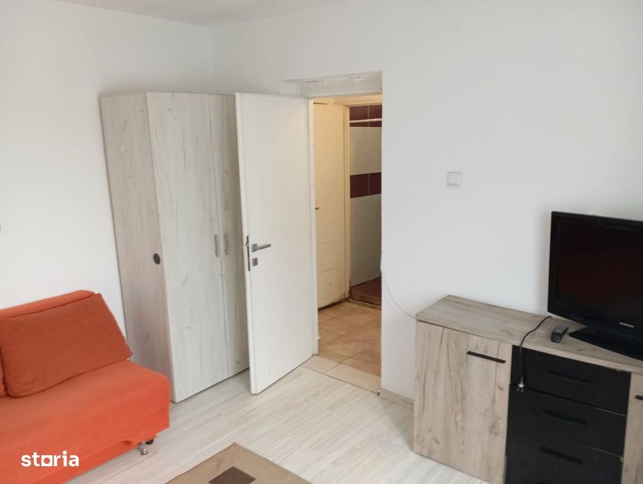 Garsoniera de vanzare pe 6 Vanatori