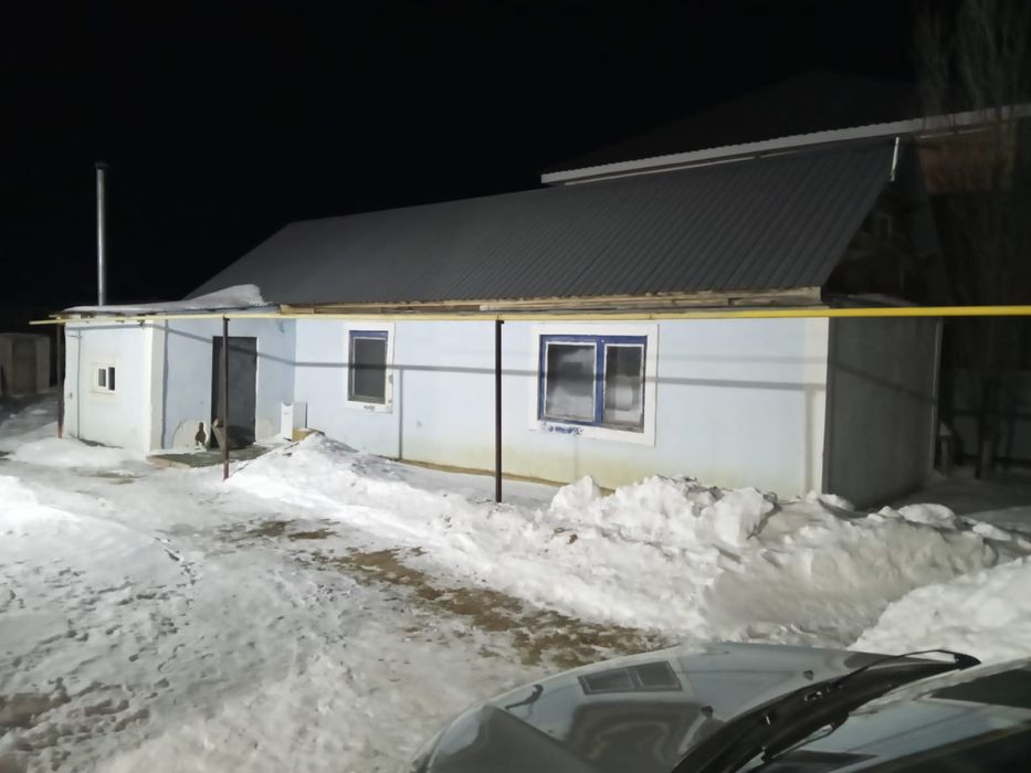 Жер уй сатылады.