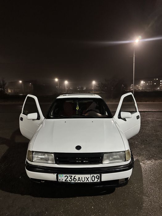 Opel Vectra A 1989