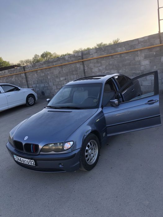 Продам машину BMW 3 2001 года