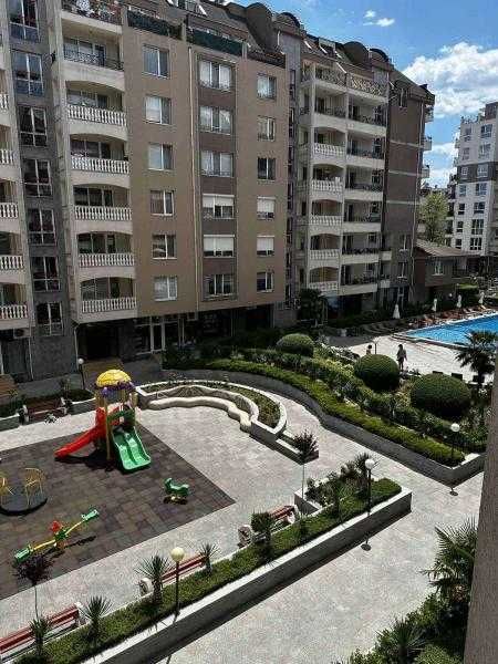 Дава се под наем Тристаен апартамент в Бургас, Зорница - 100 кв.м за 816 € - Снимка #9