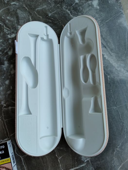 Зарядно и калъф 2в1 Филипс соникеър