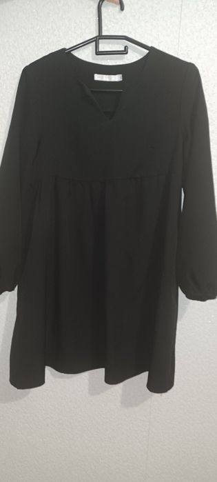 Продам платья разные