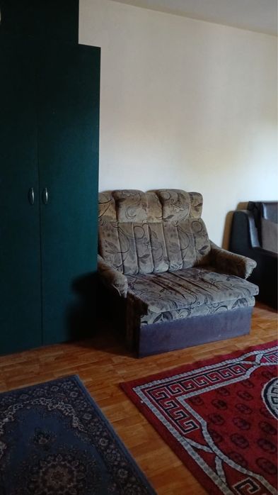 Inchiriez apartament cu 2 camerea Gara