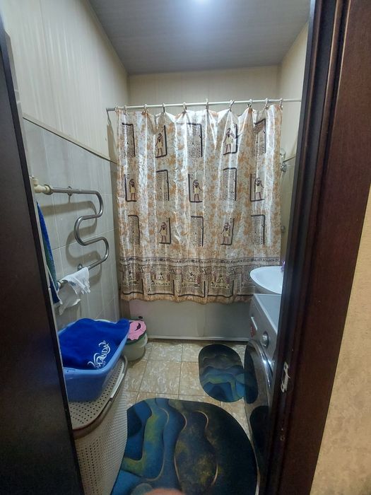 Продаётся сергили 5А да жойлашган 2 хонали квартира сотилади